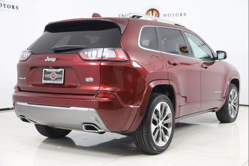 2019 Jeep Cherokee Overland
