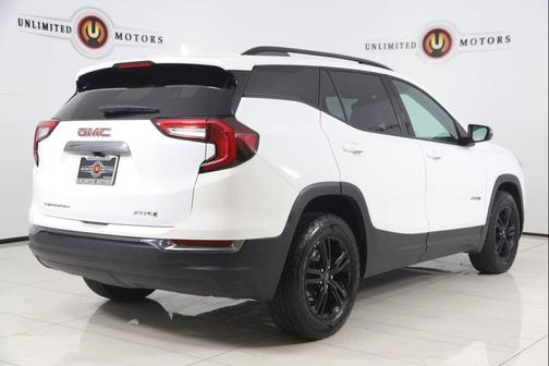Summit White 2022 GMC Terrain AWD AT4