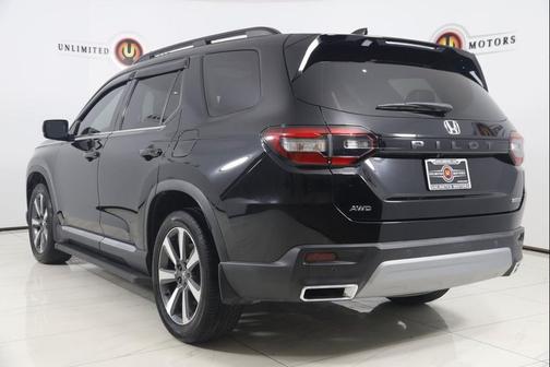 2023 Honda Pilot Touring 8-Passenger