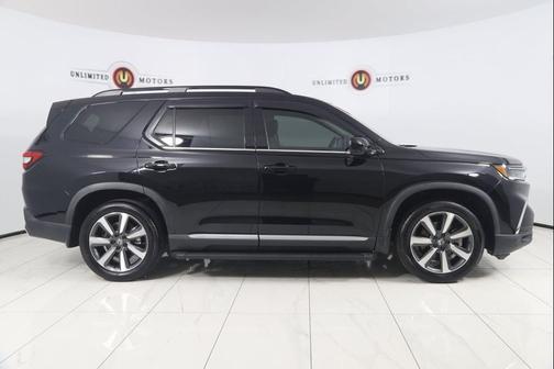 2023 Honda Pilot Touring 8-Passenger