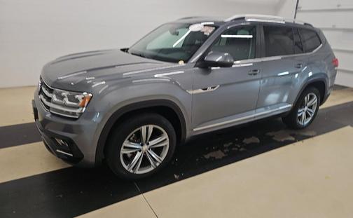 Platinum Gray Metallic 2019 Volkswagen Atlas 3.6L SEL