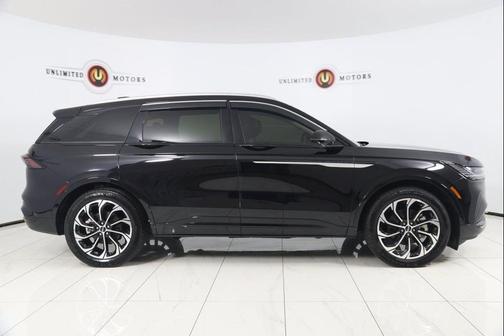 2025 Lincoln Nautilus Reserve