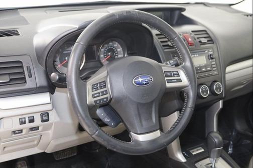 Satin White Pearl 2014 Subaru Forester 2.5i Limited