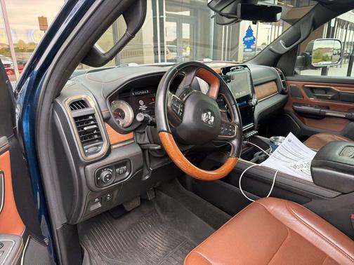 Patriot Blue Pearlcoat 2021 RAM 1500 Longhorn