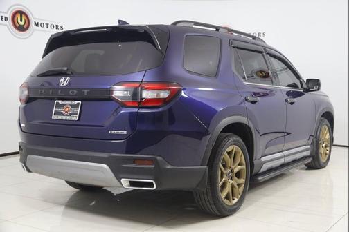 2024 Honda Pilot Touring 8-Passenger