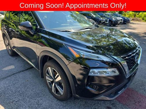Super Black 2023 Nissan Rogue SL