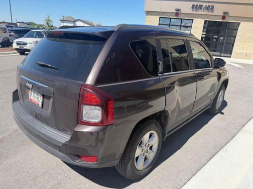 Rugged Brown Pearlcoat 2014 Jeep Compass Sport