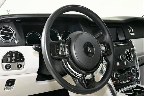 2019 Rolls-Royce Cullinan Base