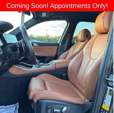 Manhattan Green Metallic 2022 BMW X5 xDrive40i