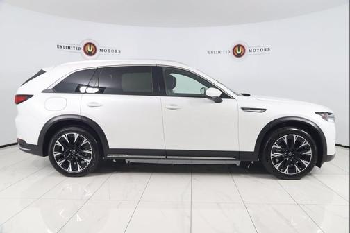 2024 Mazda CX-90 PHEV Premium Plus
