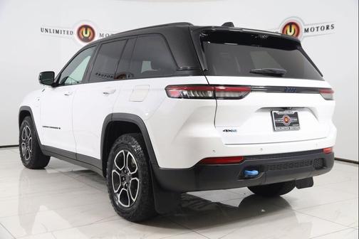 2023 Jeep Grand Cherokee 4xe Trailhawk