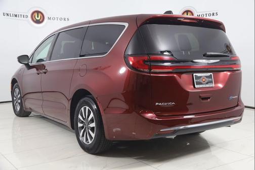 2023 Chrysler Pacifica Hybrid Touring L