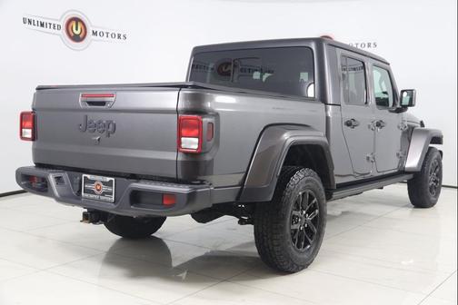 2022 Jeep Gladiator Sport S