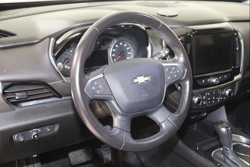 Cajun Red Tintcoat 2020 Chevrolet Traverse LT Cloth