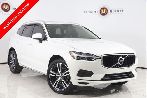 Crystal White Pearl 2019 Volvo XC60 T5 Momentum
