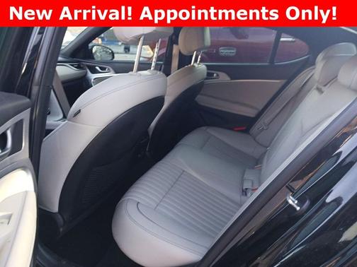 2023 Genesis G70 2.0T AWD