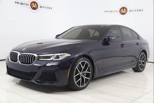 Carbon Black Metallic 2022 BMW 530 i xDrive