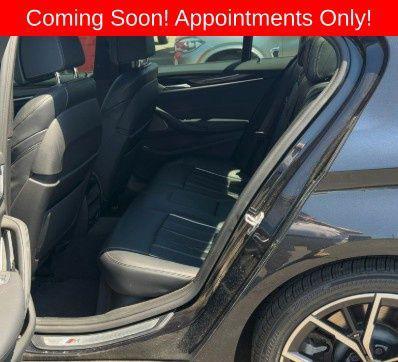 Carbon Black Metallic 2022 BMW 530 i xDrive