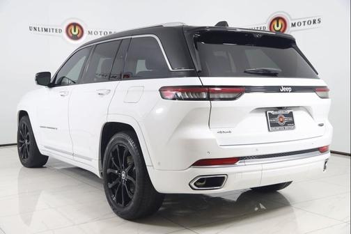 2023 Jeep Grand Cherokee Summit