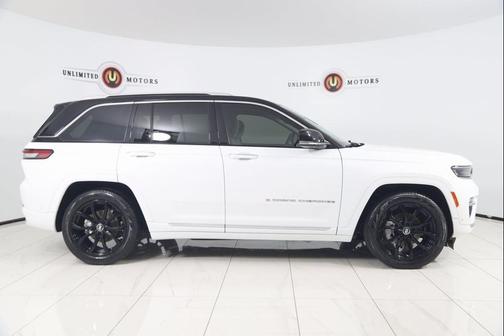 2023 Jeep Grand Cherokee Summit