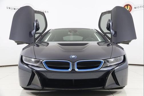 2017 BMW i8