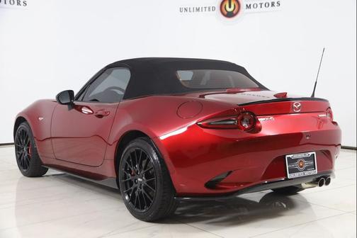 Soul Red Crystal Metallic 2024 Mazda MX-5 Miata Club