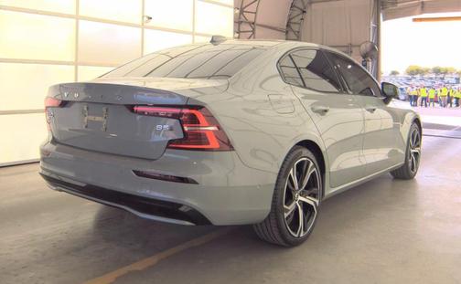 Vapour Grey Metallic 2024 Volvo S60 B5 Ultimate Dark Theme