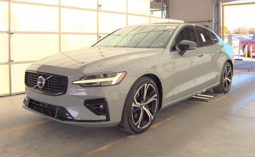 Vapour Grey Metallic 2024 Volvo S60 B5 Ultimate Dark Theme