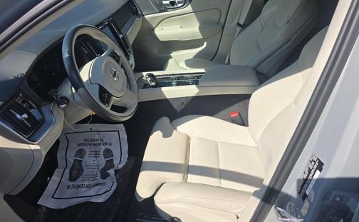 Vapour Grey Metallic 2024 Volvo S60 B5 Ultimate Dark Theme