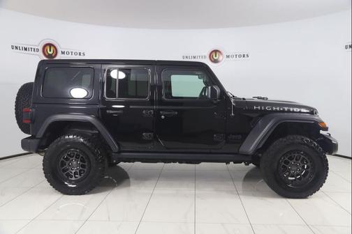 Black Clearcoat 2022 Jeep Wrangler Unlimited High Tide 4x4