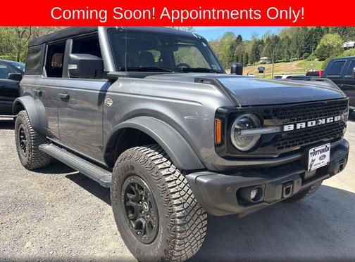 Carbonized Gray Metallic 2023 Ford Bronco Wildtrak