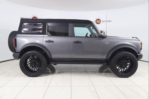 Carbonized Gray Metallic 2023 Ford Bronco Wildtrak
