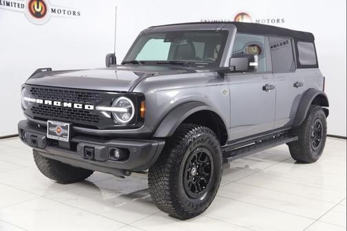 Carbonized Gray Metallic 2023 Ford Bronco Wildtrak