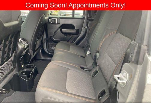 Sting-Gray Clearcoat 2021 Jeep Gladiator Mojave 4x4