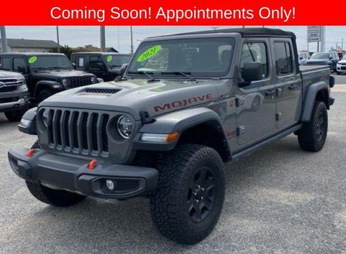 Sting-Gray Clearcoat 2021 Jeep Gladiator Mojave 4x4
