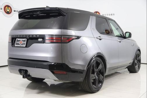 2022 Land Rover Discovery P300 S R-Dynamic
