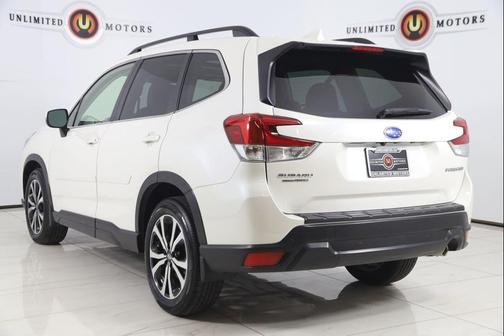 Crystal White Pearl 2021 Subaru Forester Limited