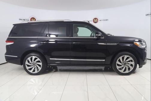 2023 Lincoln Navigator Reserve