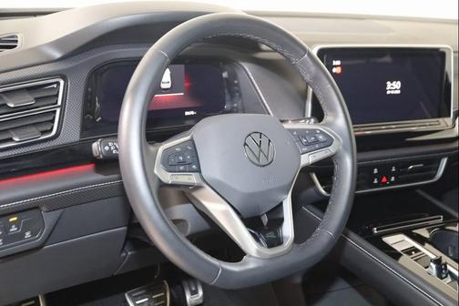 2024 Volkswagen Atlas Cross Sport 2.0T SEL Premium