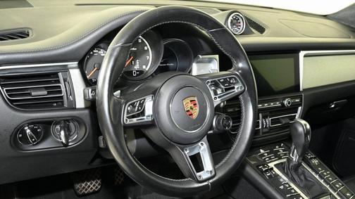 2021 Porsche Macan Turbo