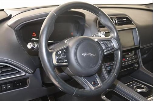 2018 Jaguar F-PACE S