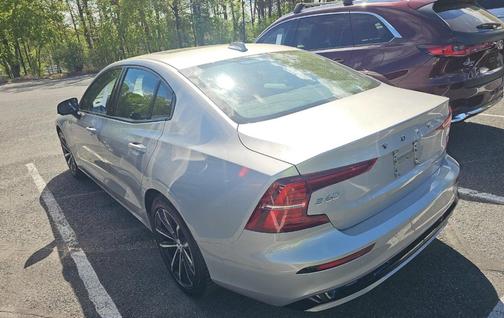 Silver Dawn Metallic 2023 Volvo S60 Recharge Plug-In Hybrid T8 Plus Dark Theme