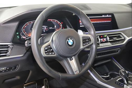 Black Sapphire Metallic 2019 BMW X7 xDrive50i