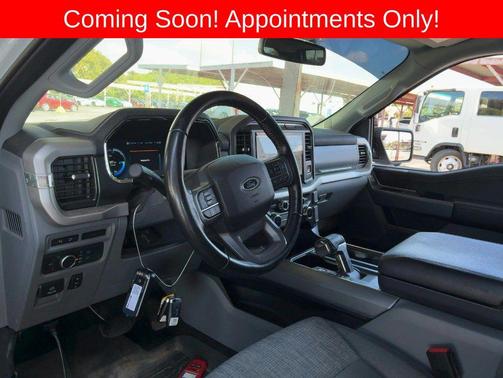 2022 Ford F-150 Lightning XLT