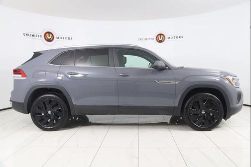 2024 Volkswagen Atlas Cross Sport 2.0T SE w/Technology 4MOTION