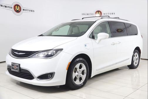 Bright White Clearcoat 2018 Chrysler Pacifica Hybrid Touring L