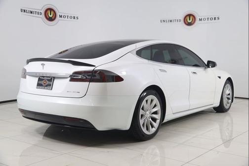 2017 Tesla Model S 90D