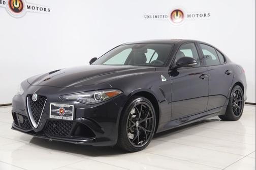 Vulcano Black Metallic 2018 Alfa Romeo Giulia Quadrifoglio