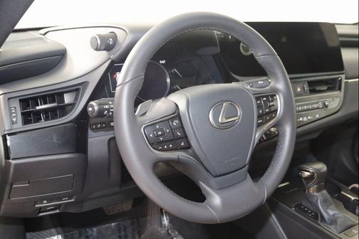 2023 Lexus ES 350 Base