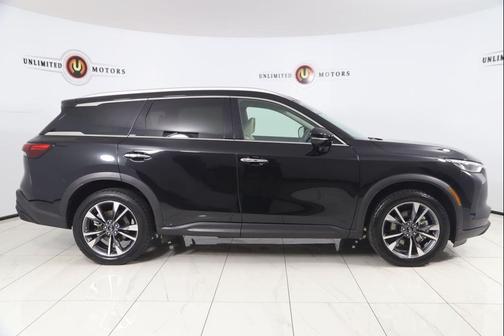 Mineral Black 2023 INFINITI QX60 Luxe